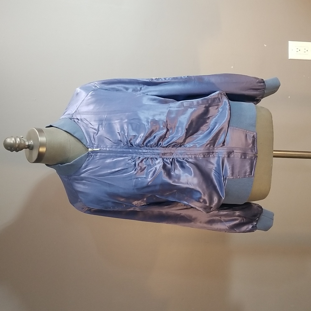 100% pure silk in gorgeous sterling blue jacket bomber large.  Mercer & Madison